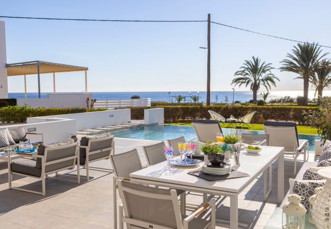Villa in Protaras - Protaras Elaia Luxury Seafront Villa Villa in Protaras - Protaras Elaia Luxury Seafront Villa