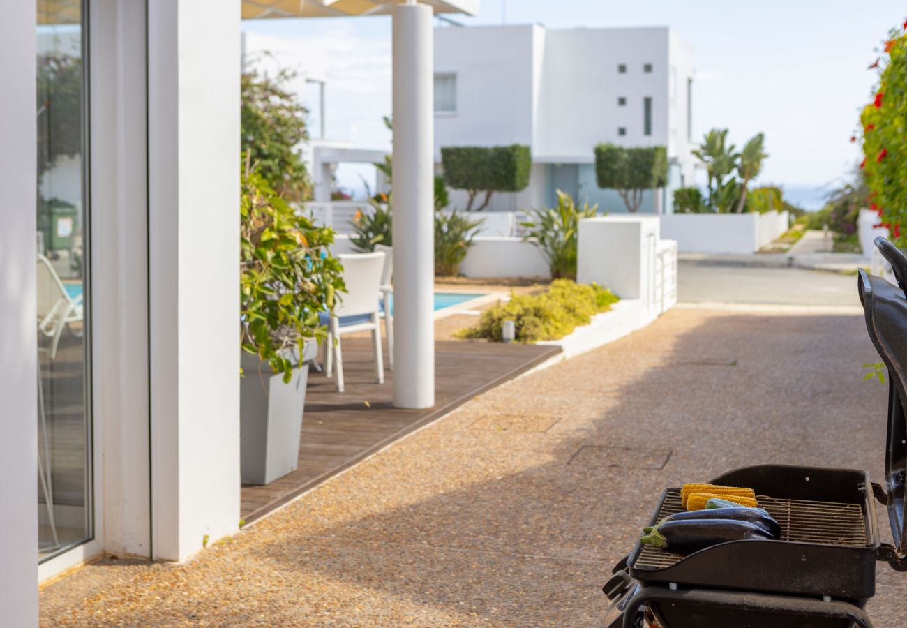 Villa in Protaras - Protaras Nausica Blue Seaside Villa