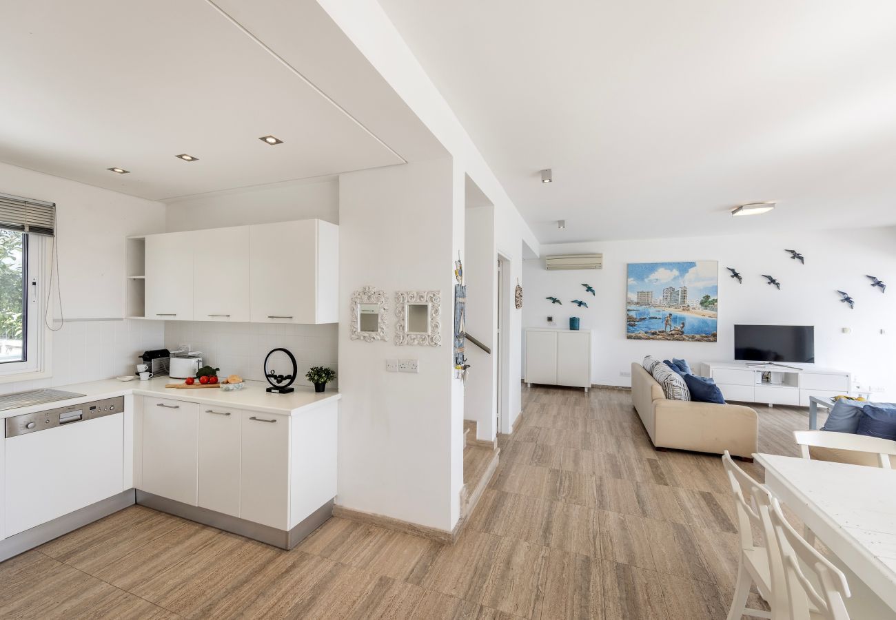 Villa in Protaras - Protaras Nausica Blue Seaside Villa