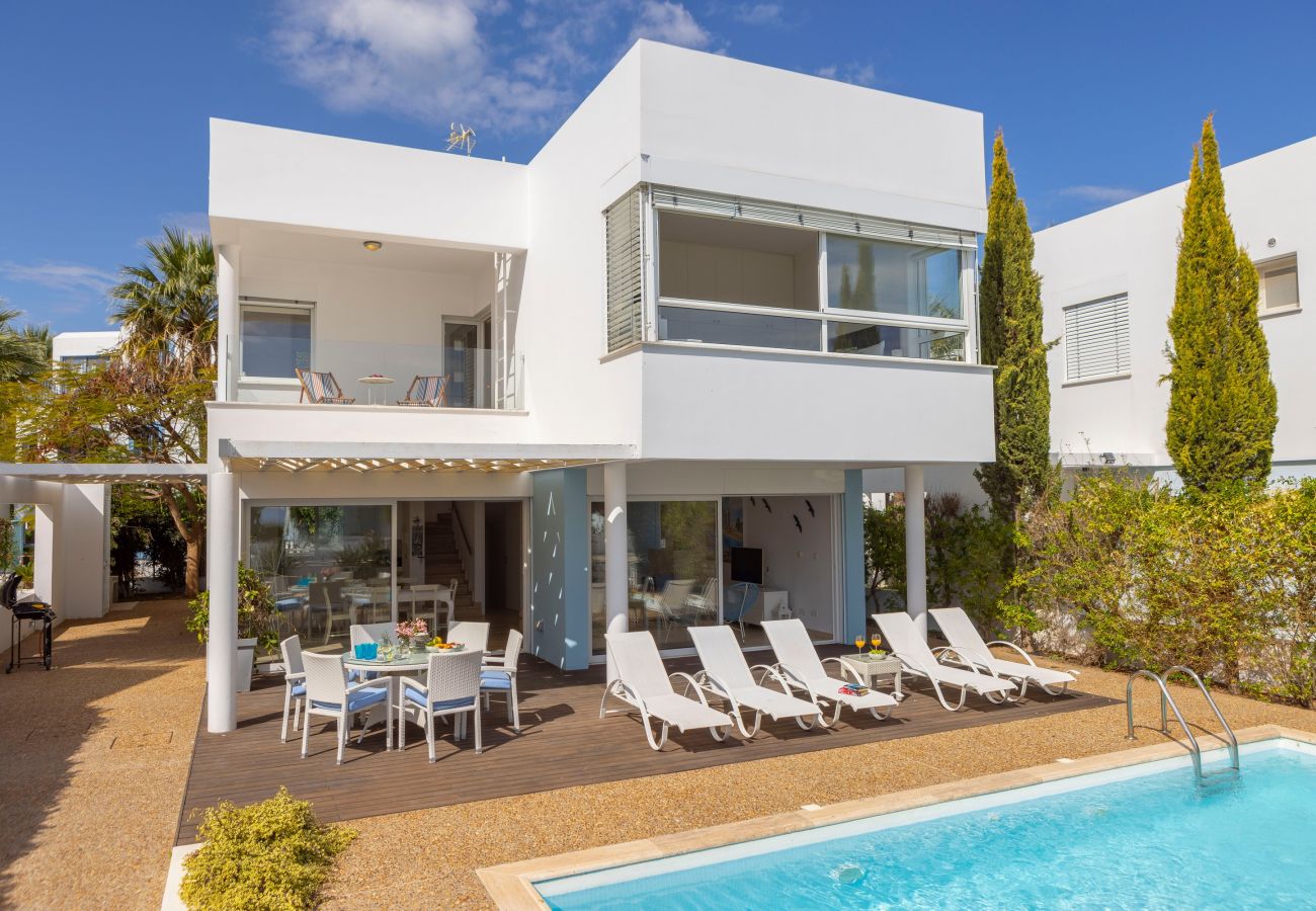 Villa in Protaras - Protaras Nausica Blue Seaside Villa