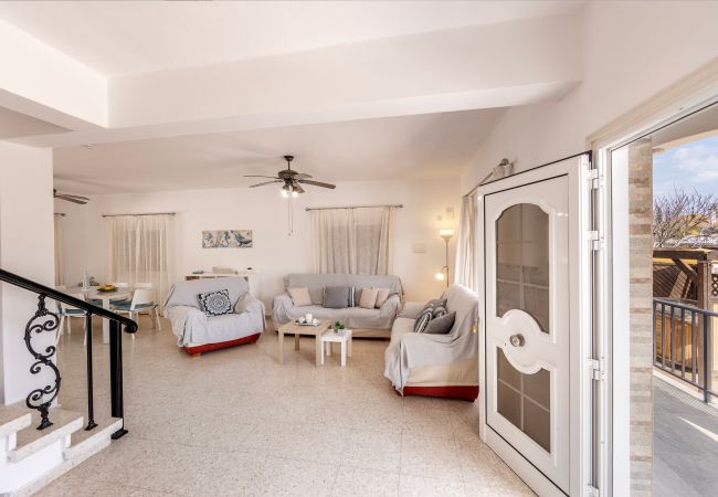 Villa in Ayia Napa - Ayia Thekla Sea Breeze Villa Villa in Ayia Napa - Ayia Thekla Sea Breeze Villa