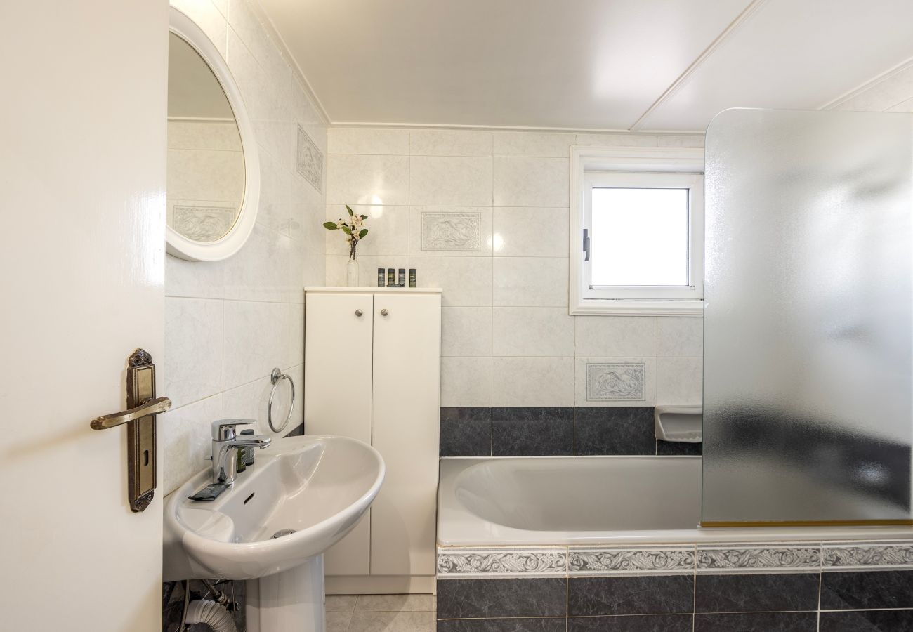 Villa in Ayia Napa - Ayia Thekla Sea Breeze Villa