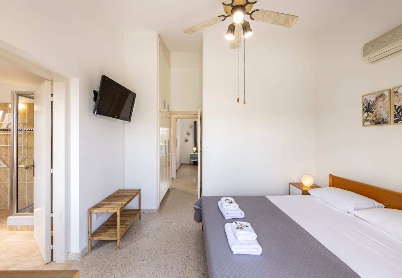 Villa in Ayia Napa - Ayia Thekla Sea Breeze Villa