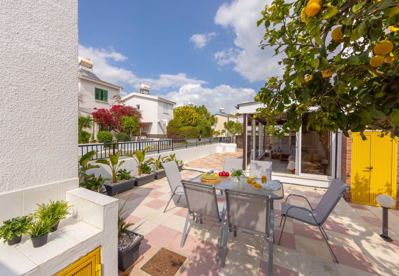 Villa in Ayia Napa - Ayia Thekla Sea Breeze Villa
