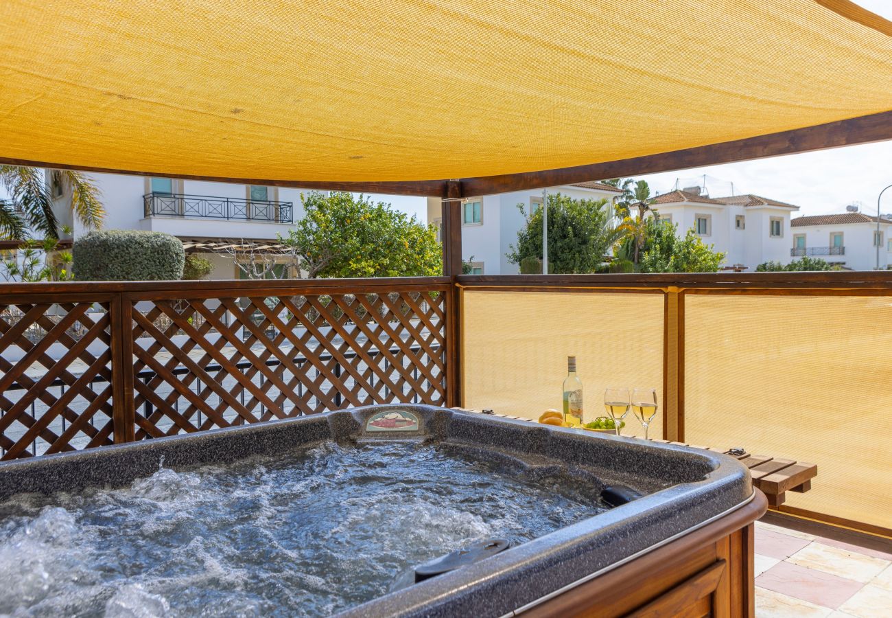 Villa in Ayia Napa - Ayia Thekla Sea Breeze Villa