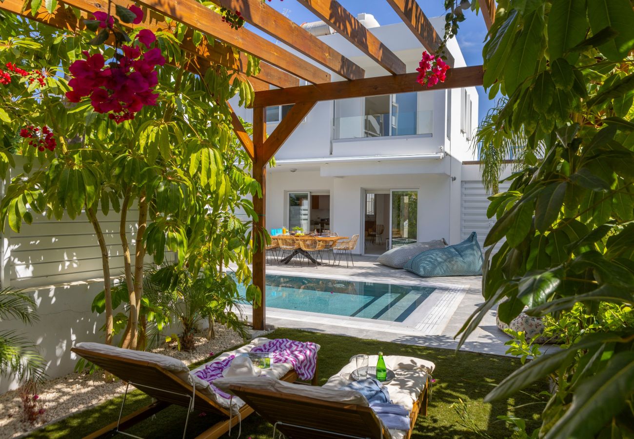 Villa in Protaras - Narcissos Seaside Villa 3