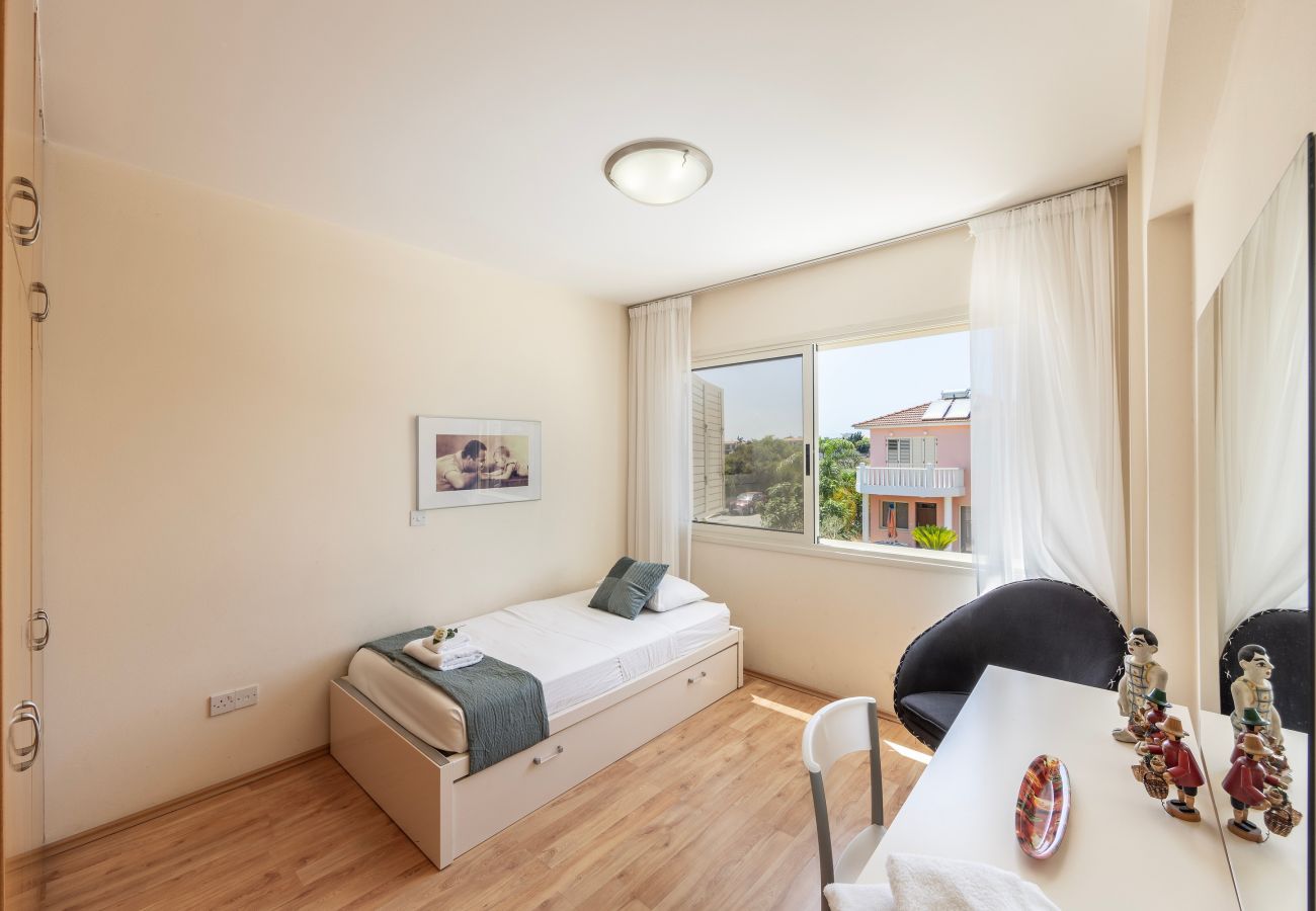 Villa in Meneou - Larnaca Chelidonia Seafront Villa