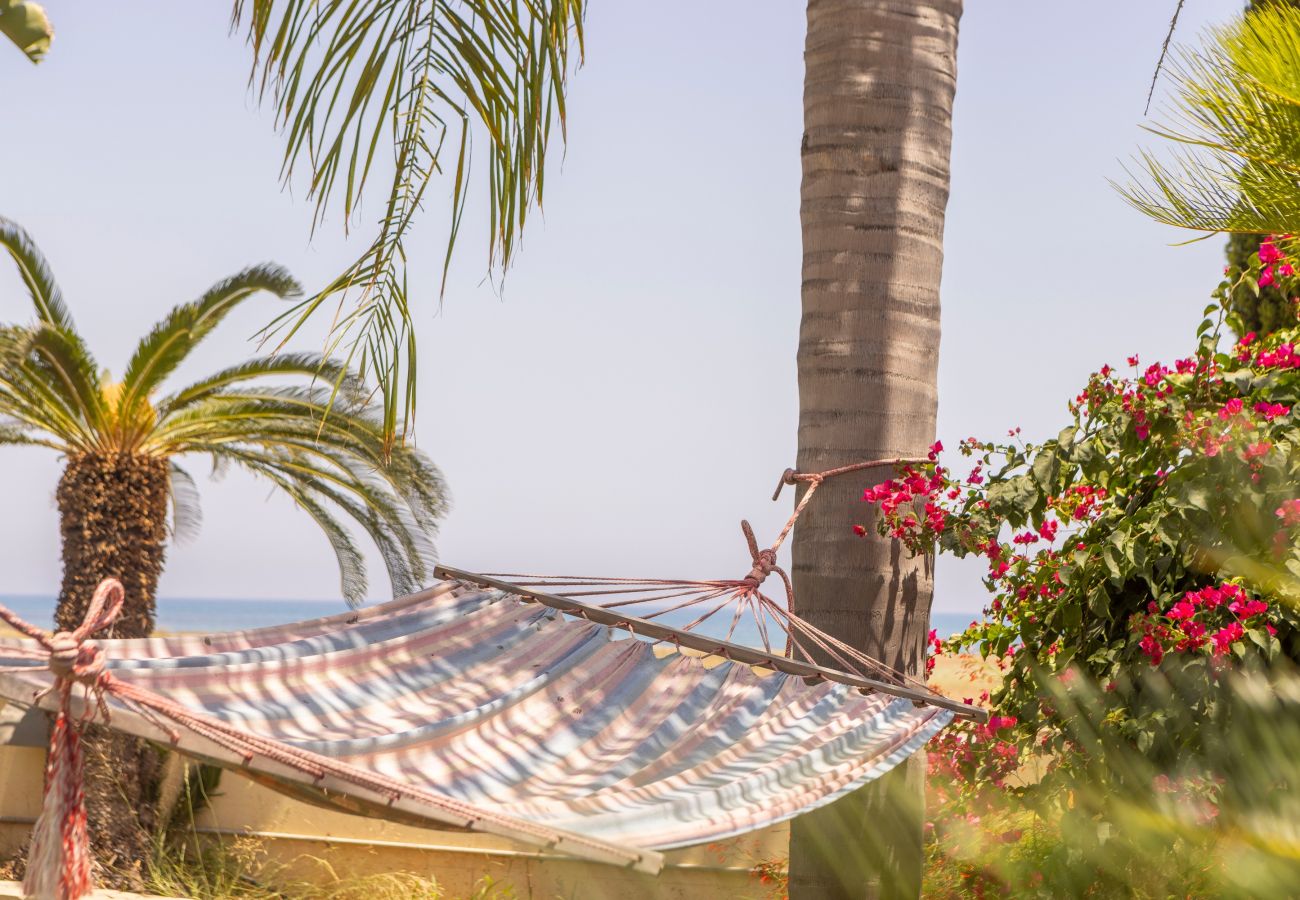 Villa in Meneou - Larnaca Chelidonia Seafront Villa