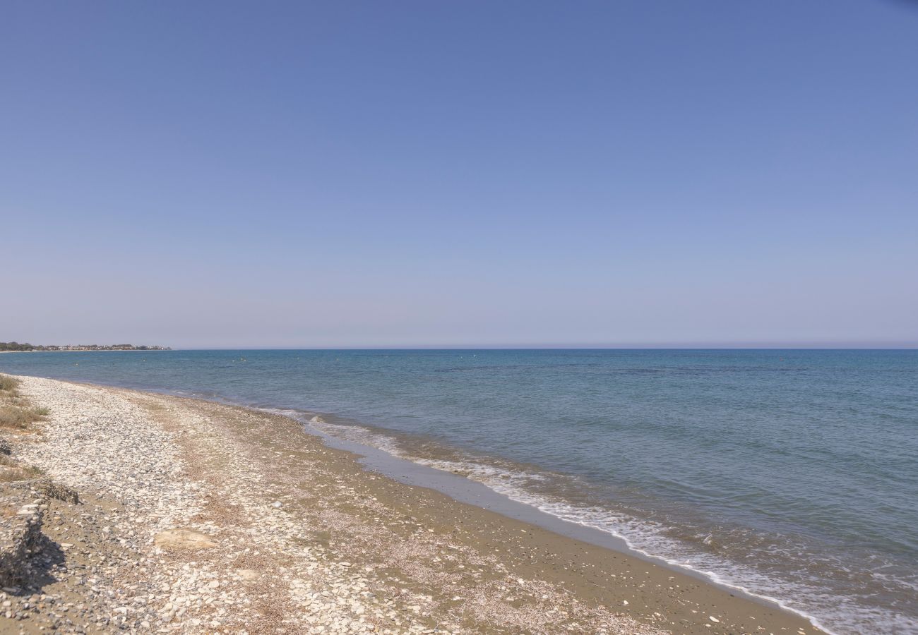 Villa in Meneou - Larnaca Chelidonia Seafront Villa