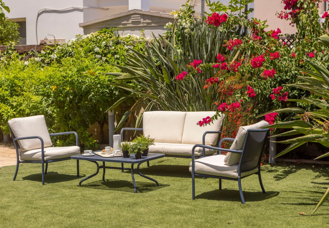 Villa in Meneou - Larnaca Chelidonia Seafront Villa