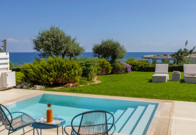 Villa in Protaras - Protaras Sirina Paradise Seafront Villa Villa in Protaras - Protaras Sirina Paradise Seafront Villa