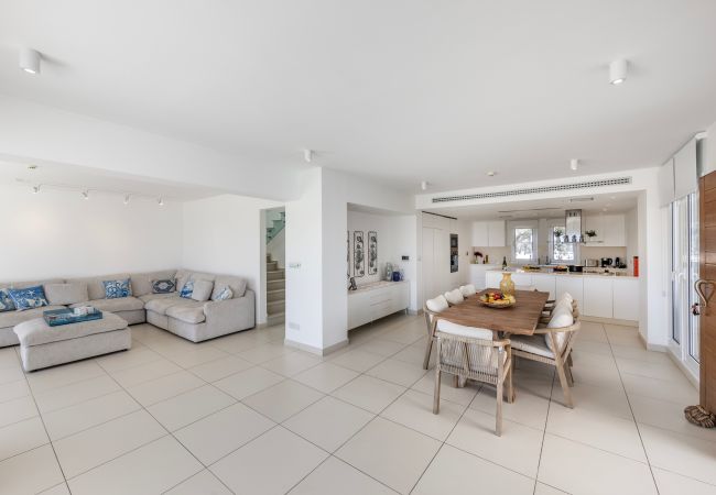 Villa in Protaras - Protaras Sirina Paradise Seafront Villa Villa in Protaras - Protaras Sirina Paradise Seafront Villa