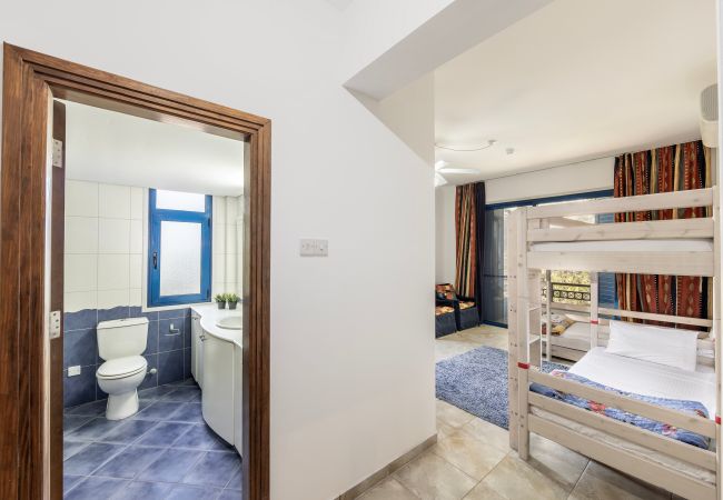 Villa in Ayia Napa - Ayia Napa Sycamore Seaview Villa in Ayia Napa - Ayia Napa Sycamore Seaview