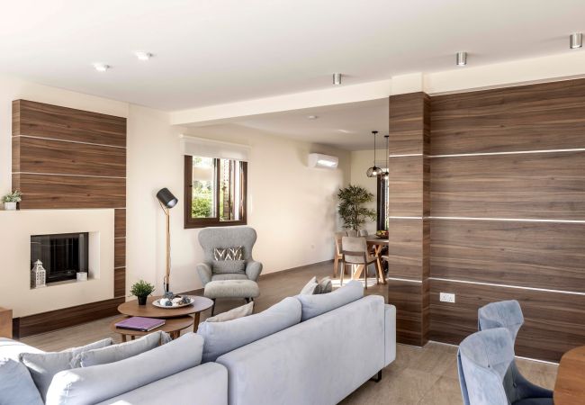 Villa in Ayia Napa - Ayia Napa Ionion Seafront Villa H5 Villa in Ayia Napa - Ayia Napa Ionion Seafront Villa H5