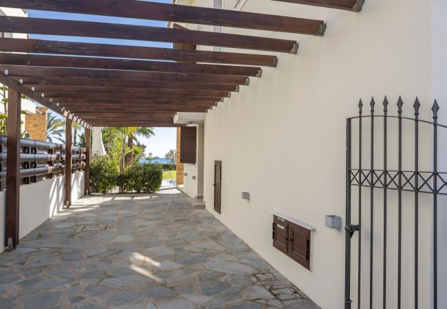 Villa in Ayia Napa - Ayia Napa Ionion Seafront Villa H5 Villa in Ayia Napa - Ayia Napa Ionion Seafront Villa H5