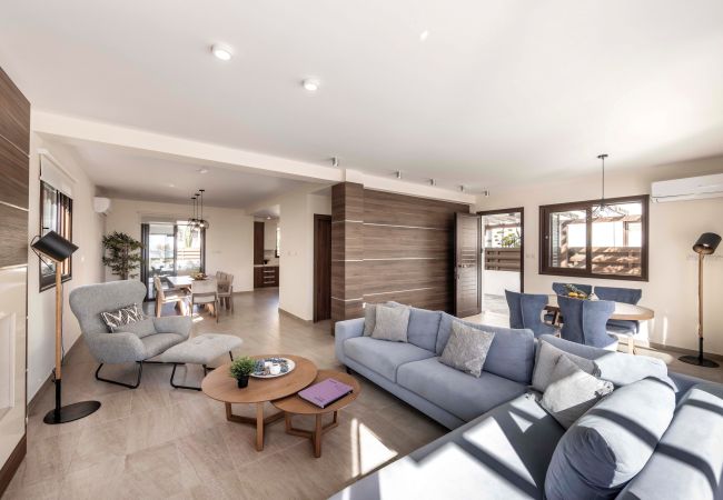 Villa in Ayia Napa - Ayia Napa Ionion Seafront Villa H5 Villa in Ayia Napa - Ayia Napa Ionion Seafront Villa H5