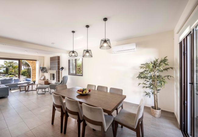 Villa in Ayia Napa - Ayia Napa Ionion Seafront Villa H5 Villa in Ayia Napa - Ayia Napa Ionion Seafront Villa H5