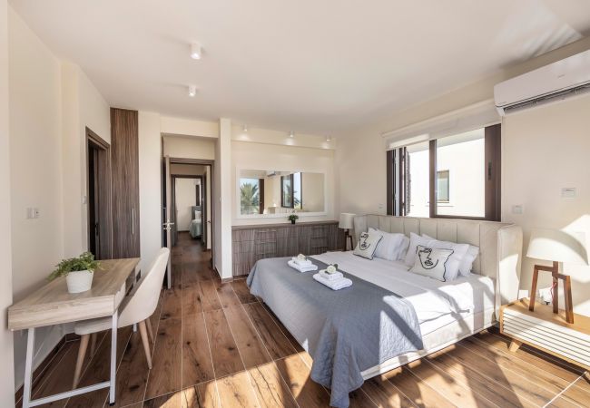 Villa in Ayia Napa - Ayia Napa Ionion Seafront Villa H5 Villa in Ayia Napa - Ayia Napa Ionion Seafront Villa H5