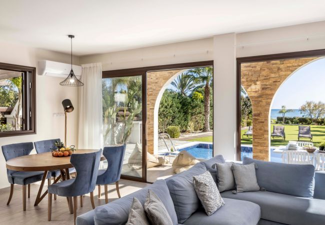 Villa in Ayia Napa - Ayia Napa Ionion Seafront Villa H5 Villa in Ayia Napa - Ayia Napa Ionion Seafront Villa H5