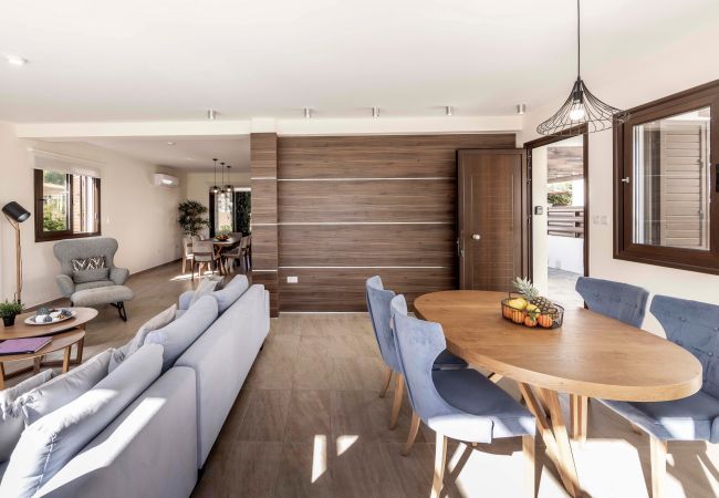 Villa in Ayia Napa - Ayia Napa Ionion Seafront Villa H5 Villa in Ayia Napa - Ayia Napa Ionion Seafront Villa H5