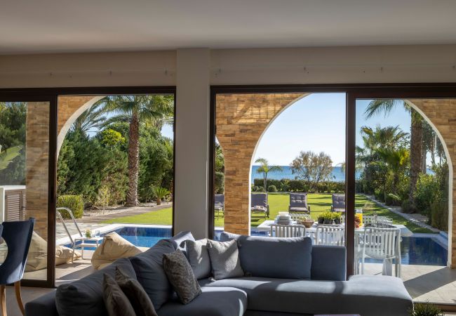 Villa in Ayia Napa - Ayia Napa Ionion Seafront Villa H5 Villa in Ayia Napa - Ayia Napa Ionion Seafront Villa H5