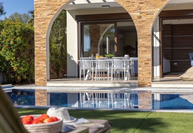 Villa in Ayia Napa - Ayia Napa Ionion Seafront Villa H5 Villa in Ayia Napa - Ayia Napa Ionion Seafront Villa H5