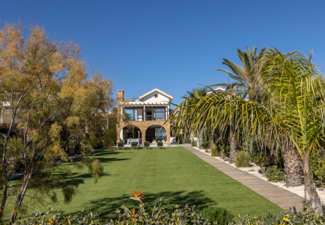 Villa in Ayia Napa - Ayia Napa Ionion Seafront Villa H5 Villa in Ayia Napa - Ayia Napa Ionion Seafront Villa H5