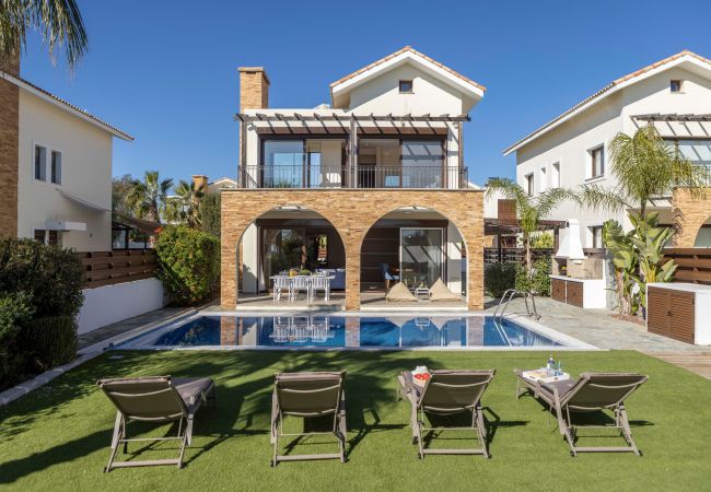 Villa in Ayia Napa - Ayia Napa Ionion Seafront Villa H5 Villa in Ayia Napa - Ayia Napa Ionion Seafront Villa H5