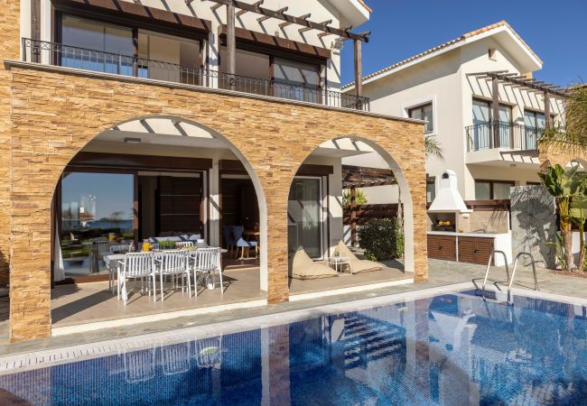 Villa in Ayia Napa - Ayia Napa Ionion Seafront Villa H5 Villa in Ayia Napa - Ayia Napa Ionion Seafront Villa H5