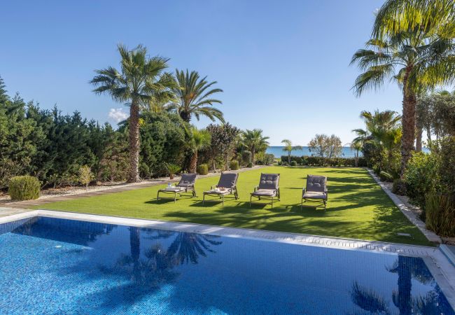 Villa in Ayia Napa - Ayia Napa Ionion Seafront Villa H5 Villa in Ayia Napa - Ayia Napa Ionion Seafront Villa H5