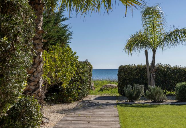 Villa in Ayia Napa - Ayia Napa Ionion Seafront Villa H5 Villa in Ayia Napa - Ayia Napa Ionion Seafront Villa H5