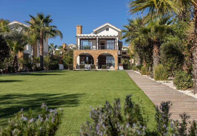 Villa in Ayia Napa - Ayia Napa Ionion Seafront Villa H5 Villa in Ayia Napa - Ayia Napa Ionion Seafront Villa H5