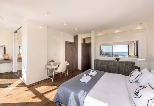 Villa in Ayia Napa - Ayia Napa Ionion Seafront Villa H5 Villa in Ayia Napa - Ayia Napa Ionion Seafront Villa H5