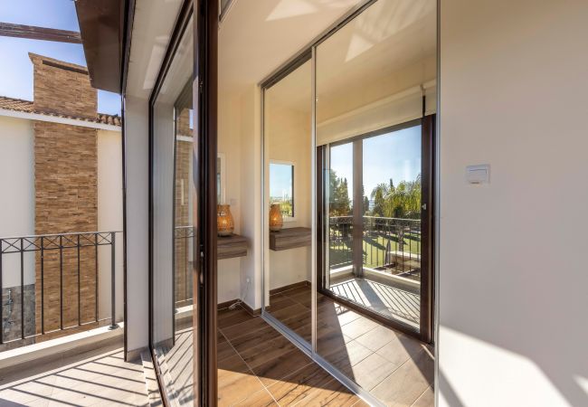 Villa in Ayia Napa - Ayia Napa Ionion Seafront Villa H5 Villa in Ayia Napa - Ayia Napa Ionion Seafront Villa H5