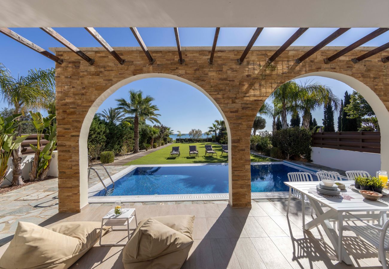 Villa in Ayia Napa - Ayia Napa Ionion Seafront Villa H5