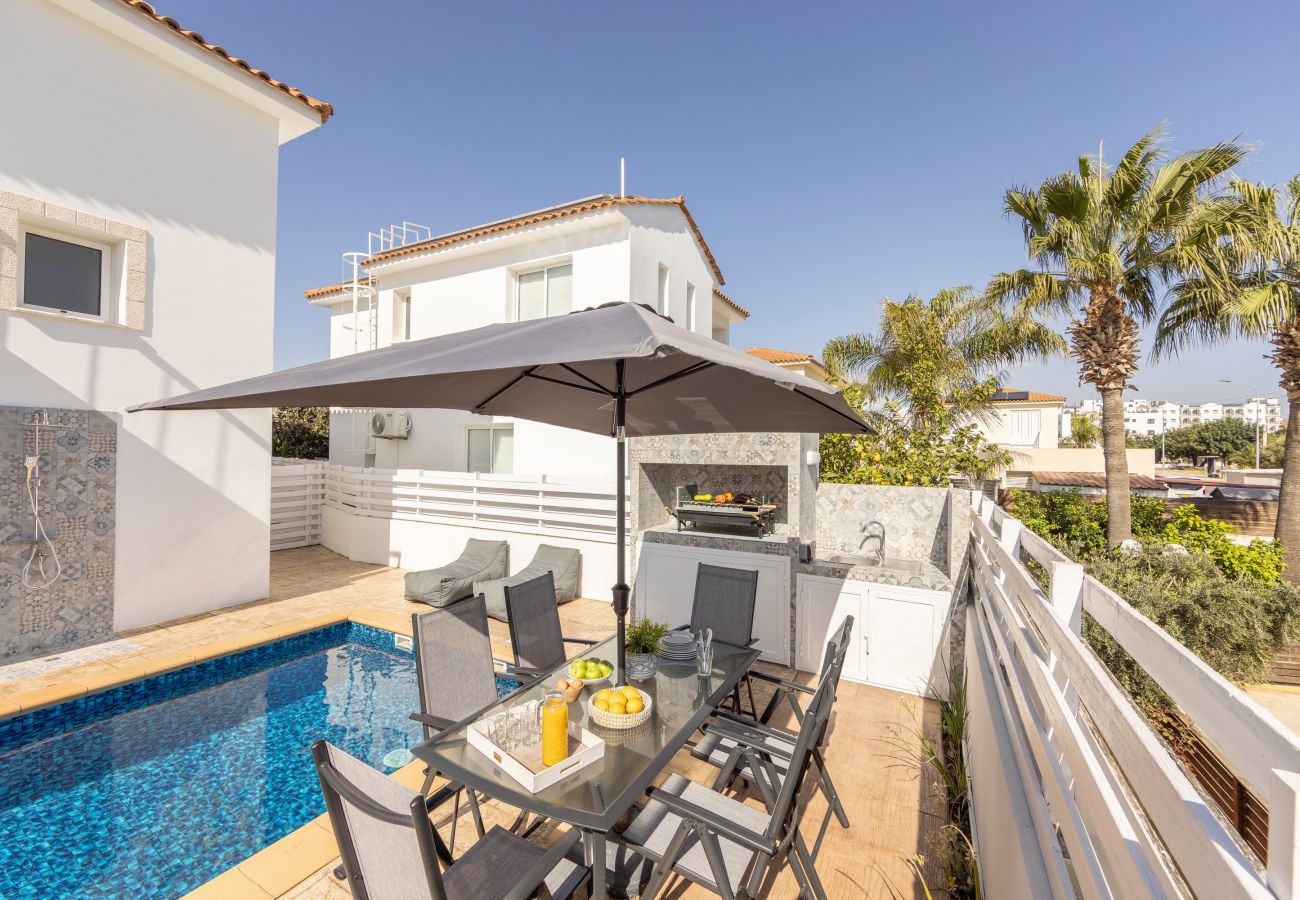 Villa in Protaras - Protaras Villa Cemelia
