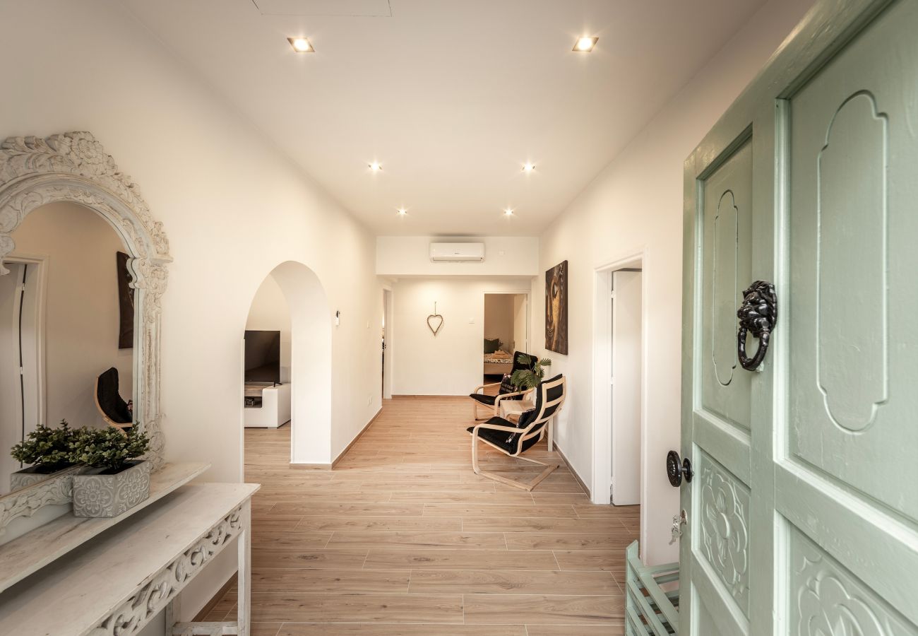 Bungalow in Galata - Galata Watermill Cottage
