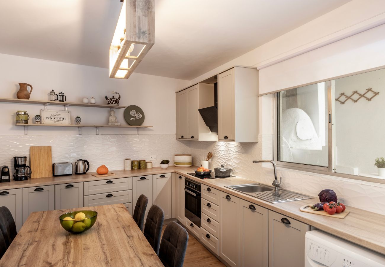 Bungalow in Galata - Galata Watermill Cottage