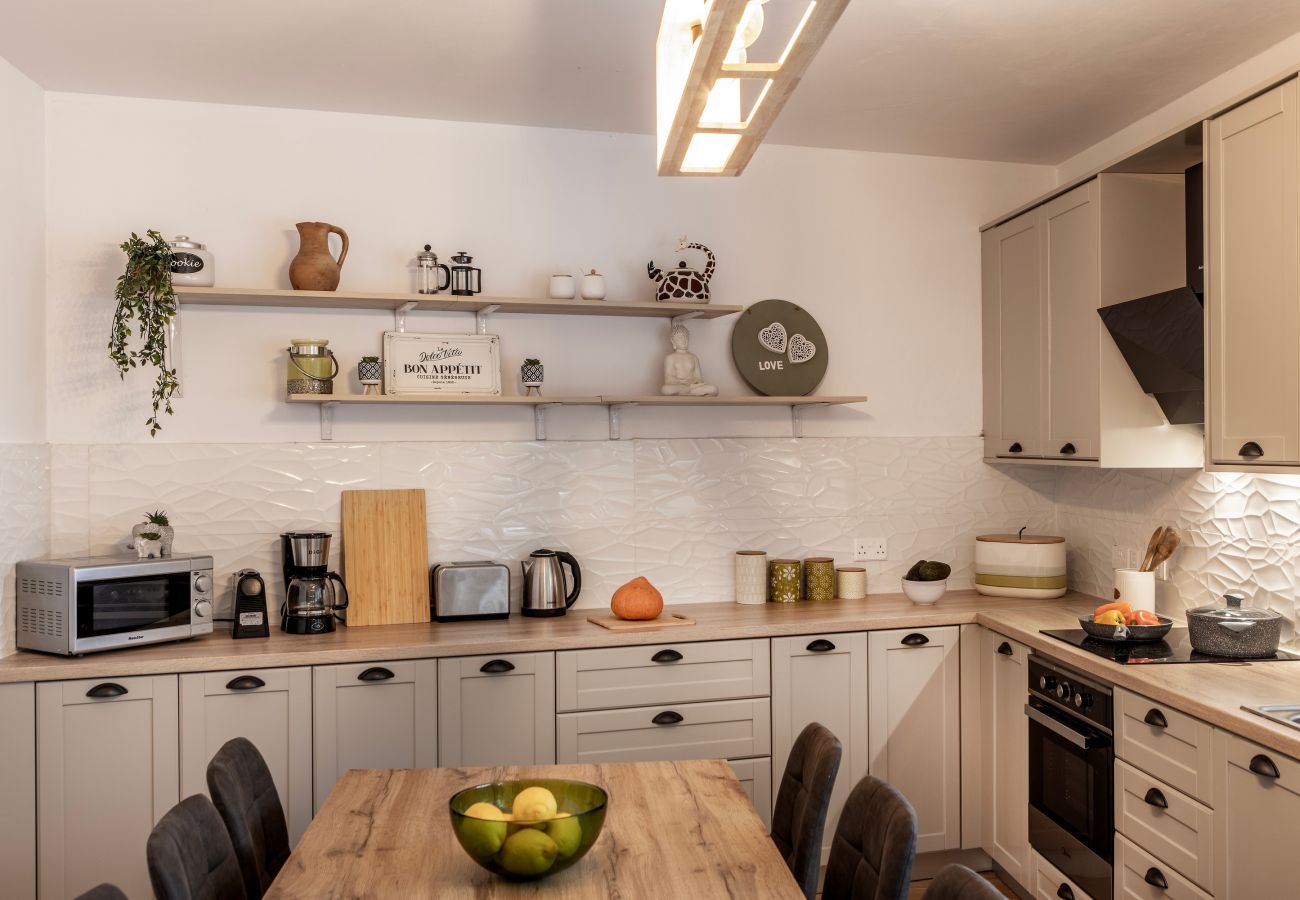 Bungalow in Galata - Galata Watermill Cottage