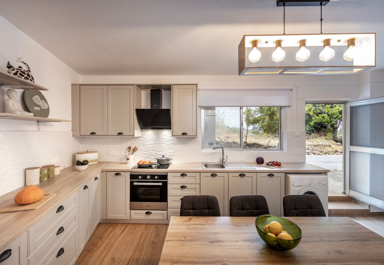 Bungalow in Galata - Galata Watermill Cottage