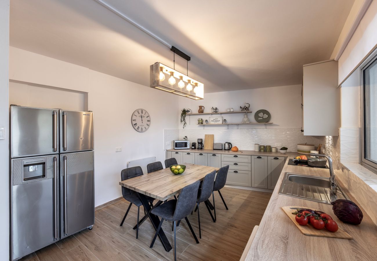 Bungalow in Galata - Galata Watermill Cottage