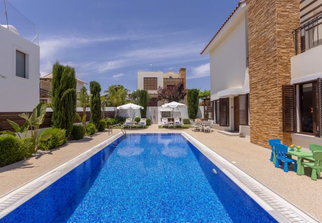 Villa in Ayia Napa - Ayia Napa Luxury Seaside Villa Ionion H15 Villa in Ayia Napa - Ayia Napa Luxury Seaside Villa Ionion H15