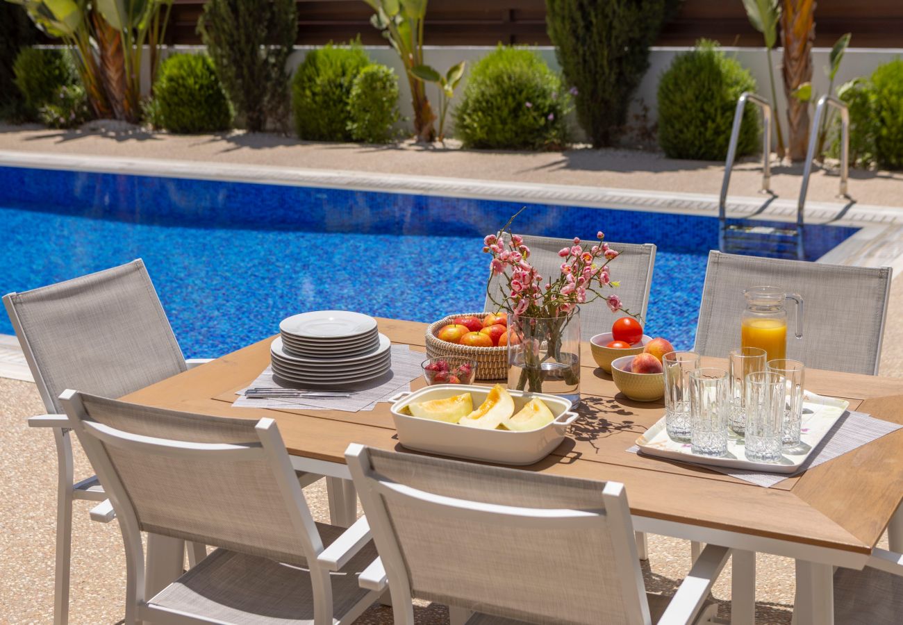 Villa in Ayia Napa - Ayia Thekla Luxury Villa Ionion H15