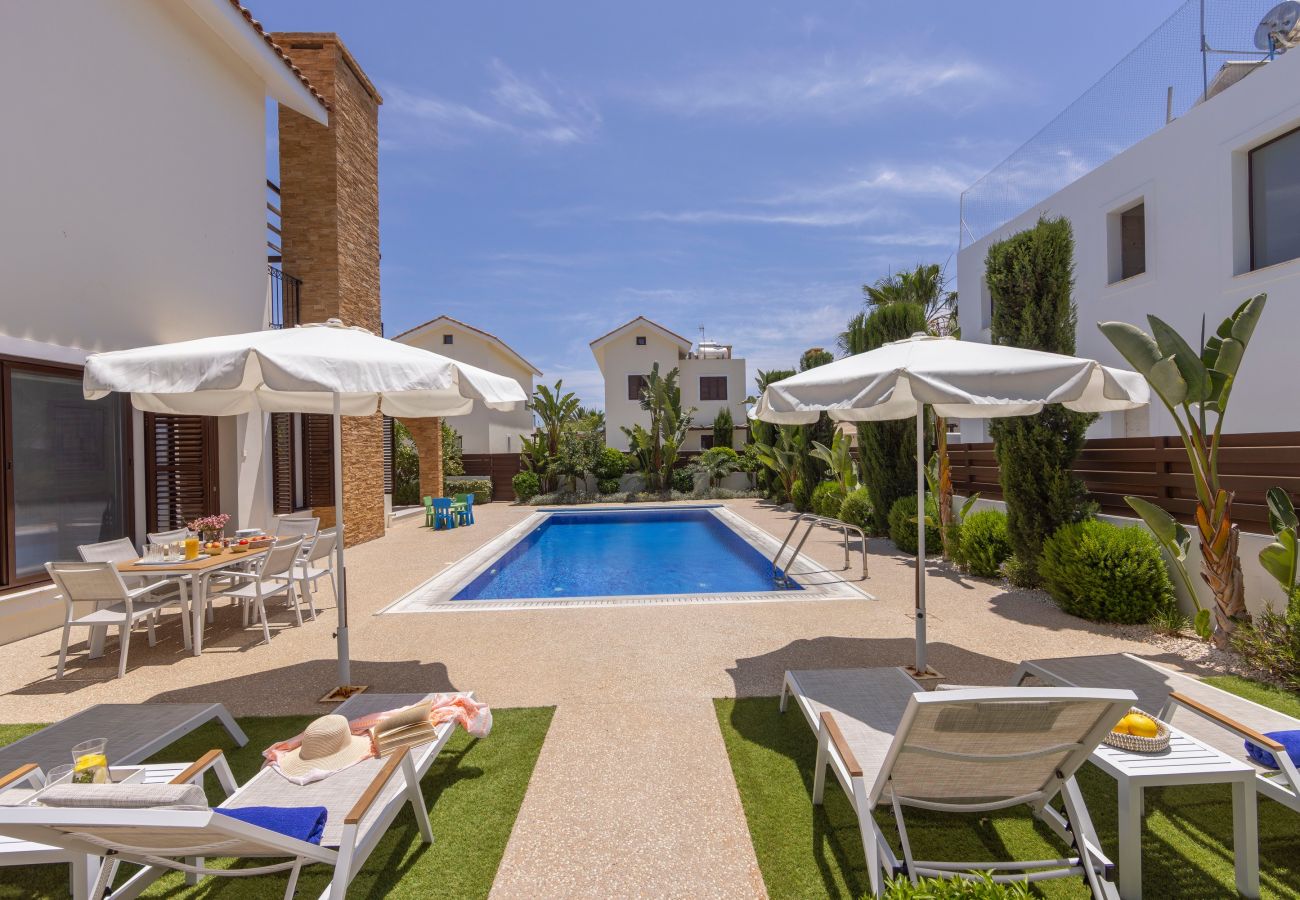 Villa in Ayia Napa - Ayia Thekla Luxury Villa Ionion H15
