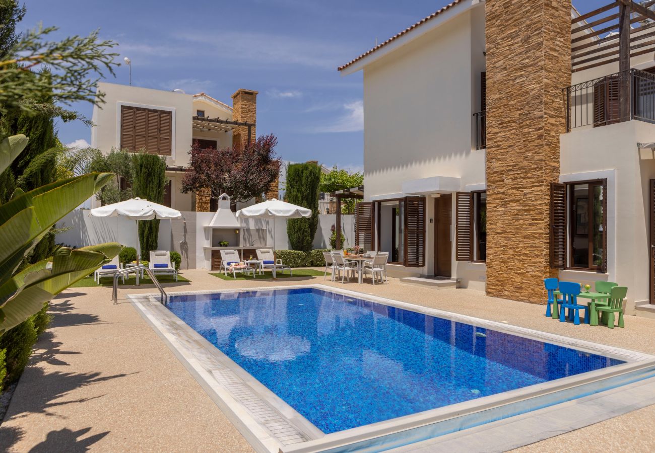 Villa in Ayia Napa - Ayia Thekla Luxury Villa Ionion H15