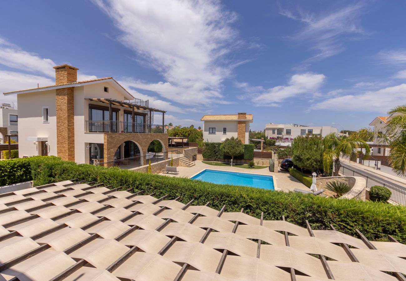 Villa in Ayia Napa - Ayia Thekla Luxury Villa Ionion H15