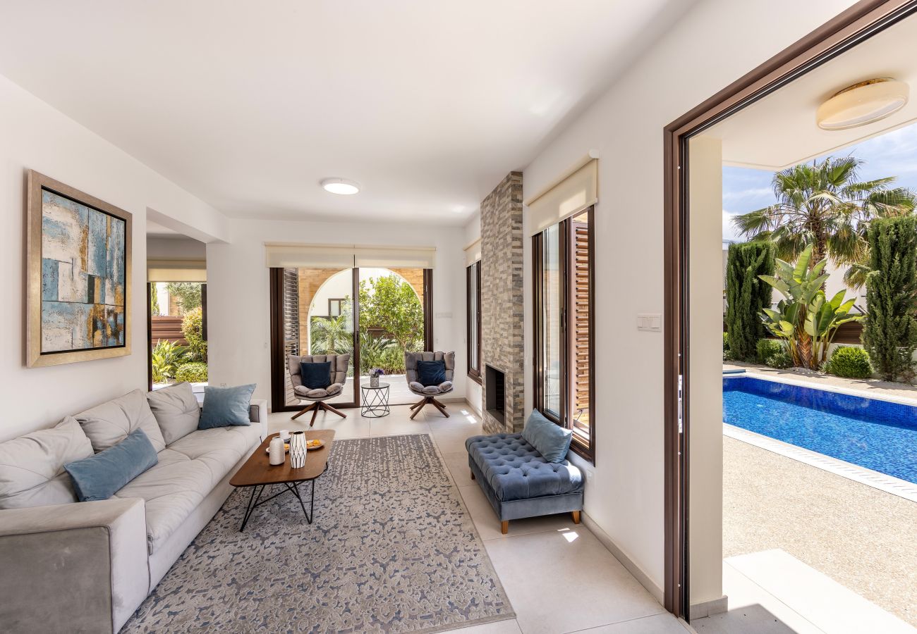 Villa in Ayia Napa - Ayia Thekla Luxury Villa Ionion H15
