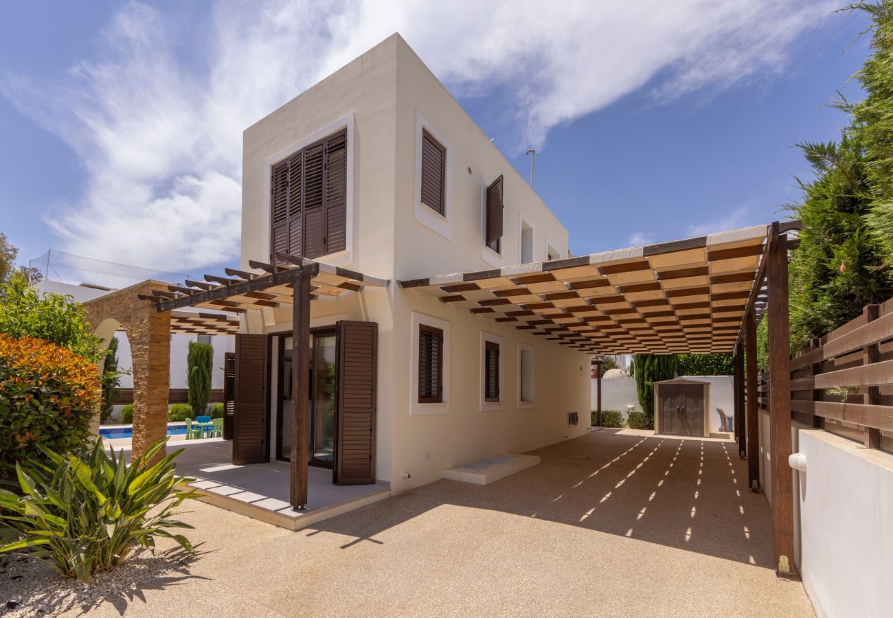 Villa in Ayia Napa - Ayia Thekla Luxury Villa Ionion H15