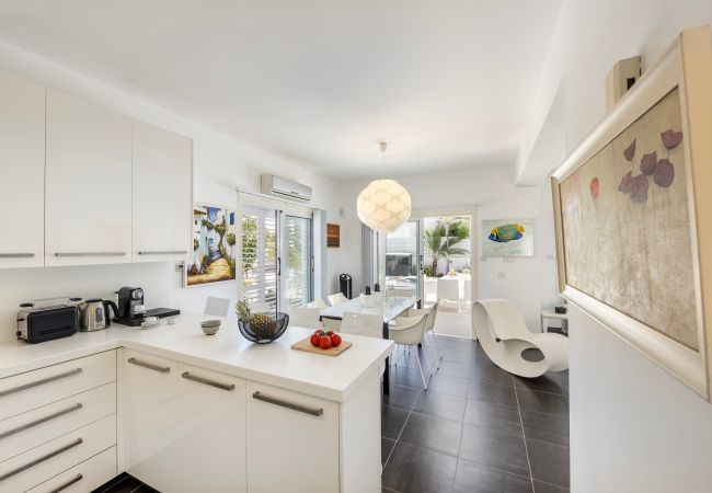 Villa in Protaras - Protaras Seaside Villa Narcissos 16 Villa in Protaras - Protaras Seaside Villa Narcissos 16