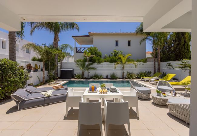 Villa in Protaras - Protaras Seaside Villa Narcissos 16 Villa in Protaras - Protaras Seaside Villa Narcissos 16